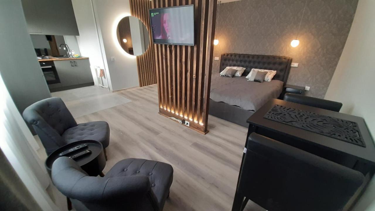 Jaukus Apartamentai-Studija, Centre Шяуляй Екстер'єр фото